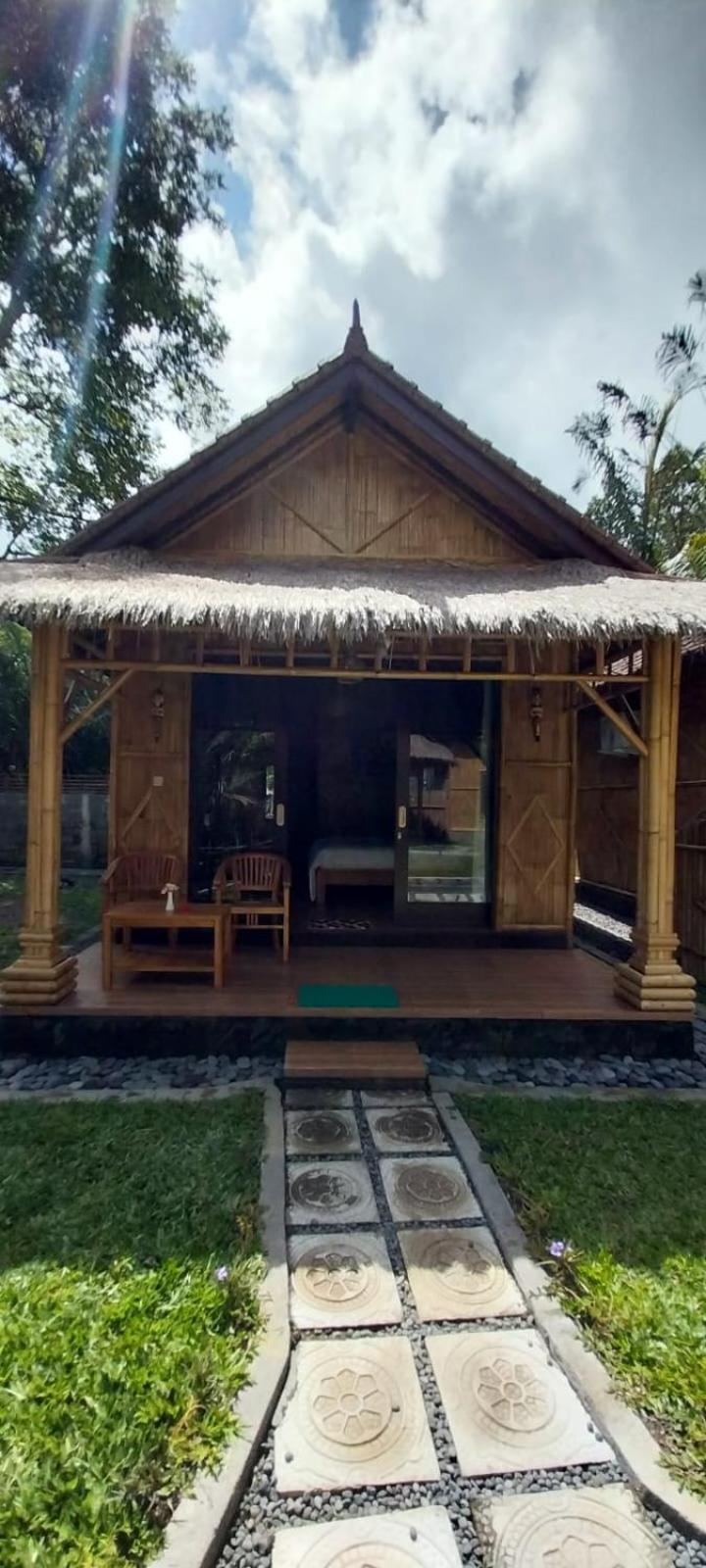 Pondok Sapta Sallaca Selat Eksteriør billede